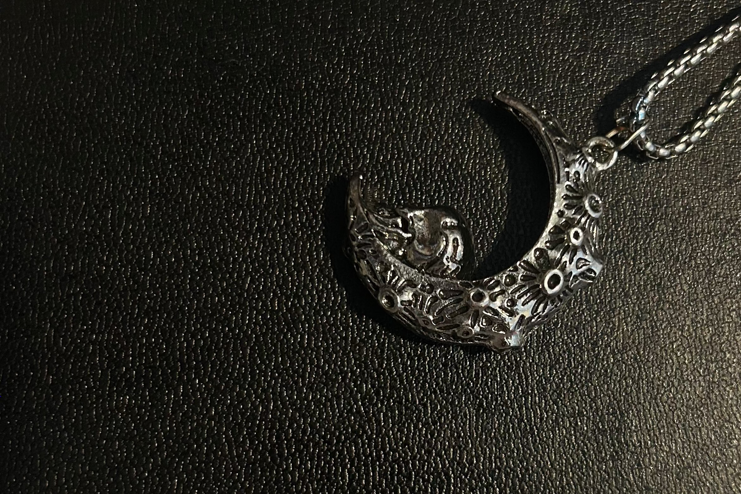 Crescent Moon Chain